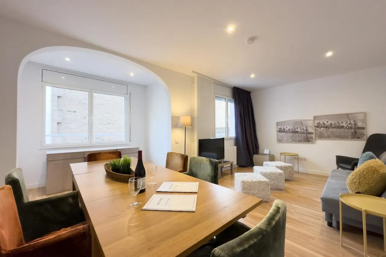Ainb Barcelona Sants Apartments