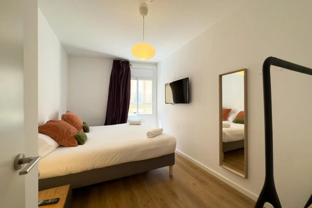 Ainb Barcelona Sants Apartments