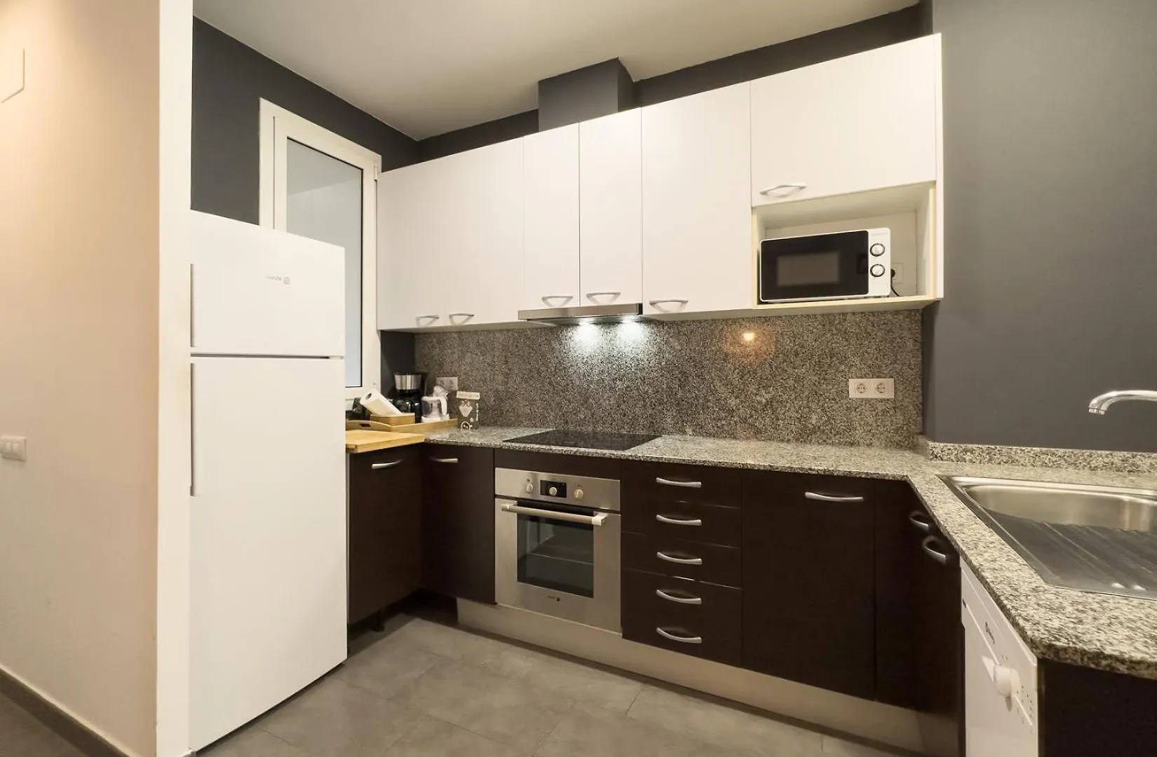 Ainb Barcelona Sants Apartments Espagne