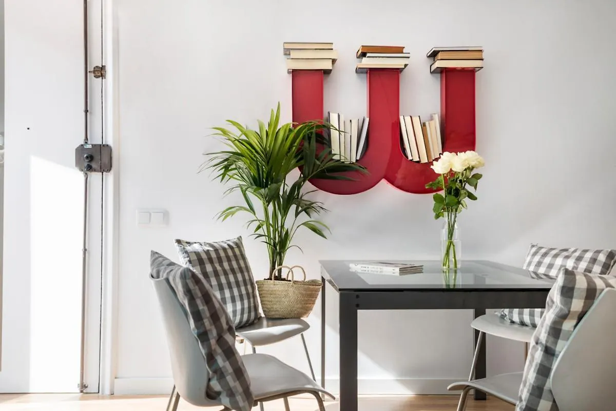 Ainb Barcelona Sants Apartments