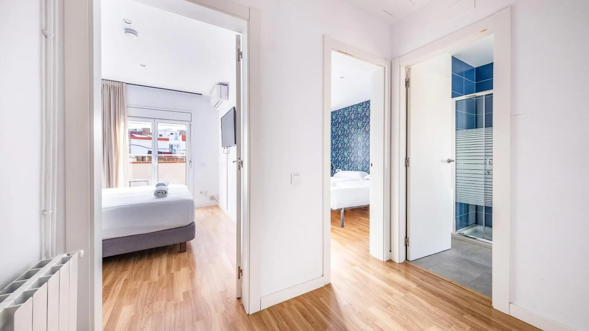 Ainb Barcelona Sants Apartments