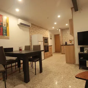 Clos Bonet Carrer Colon Сasa de vacaciones