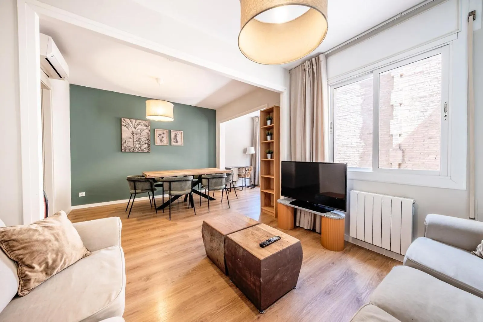 Ainb Barcelona Sants Apartments
