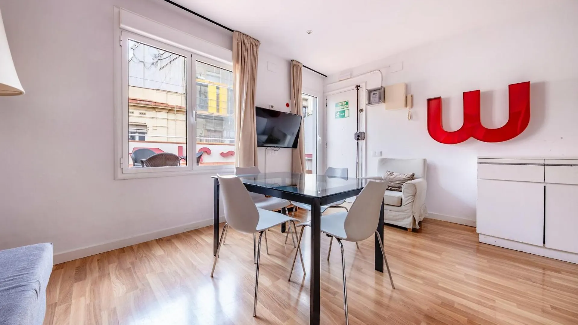 Ainb Barcelona Sants Apartments